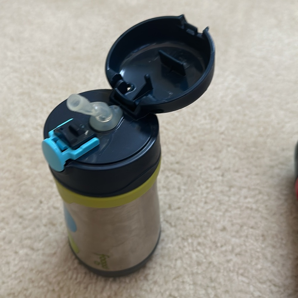 EUC Thermos and Tervis toddler sippys and tumbler, Disney, Jurassic and Marvel - Picture 4 of 9